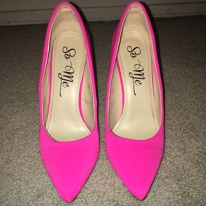Fashionova Neon pink shoes. High heels